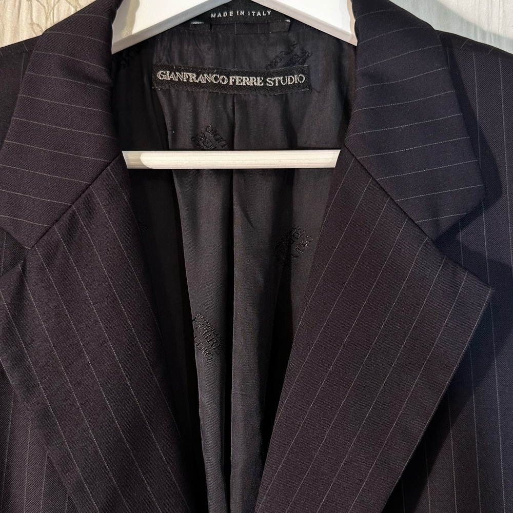 Gianfranco Ferre Studio Pinstripe Suit Jacket Blazer Made in Italy Wool Size 46 - Picture 2 of 9